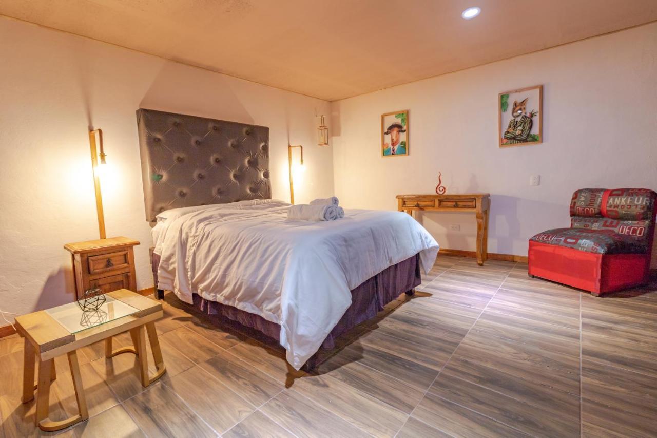 Pascual Inn Suites 촐룰라 외부 사진